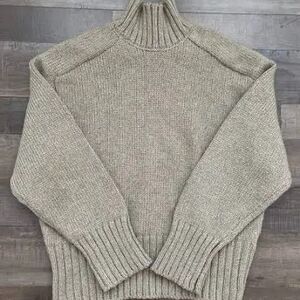 Zara Men's Turtleneck Sweater in Light Gray